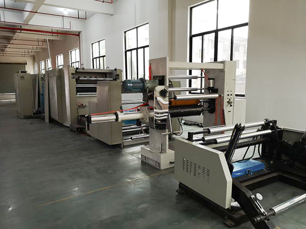 勝昌卷料燙金機(jī)成品率高，應(yīng)用范圍廣